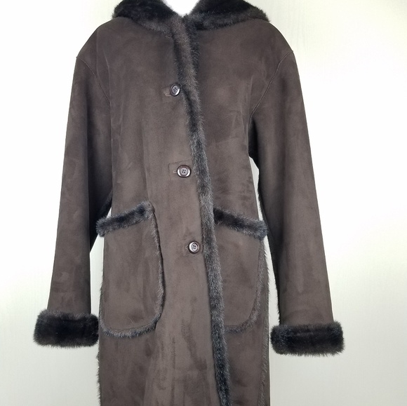 Jones New York Jackets & Blazers - Jones New York reversible Faux fur coat hooded L